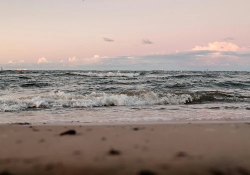 Najlepszy sposób na upały? Te plaże w Niemczech przyciągają tłumy
