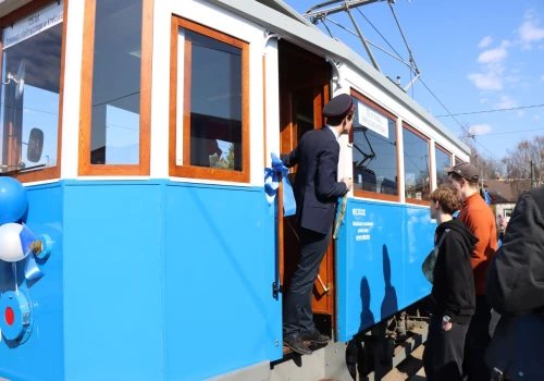 Zabytkowe tramwaje i autobusy ponownie wyjadą na ulice Krakowa. W niedzielę pojawią się trzy linie