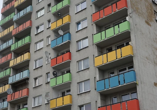Polska gniazdowników. Gonimy Europę, ale 30-latków nie stać na wyprowadzkę od rodziców