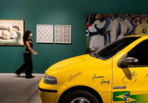 Fiat pokazuje Uno od Ayrtona Senny, samochód papieża i Palio mistrzów świata. Niezwykła wystawa