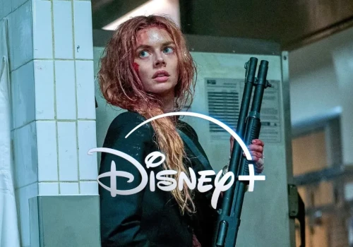Najkrwawsza czarna komedia roku już w Disney+. Będziecie się bosko bawić