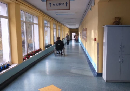 Kto płaci za seniora w domu opieki?