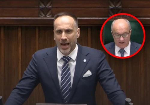 Sceny w Sejmie! Pobudzony Kowalski wparował na mównicę, zaczął grozić Czarzastemu. „Rozliczymy pana”