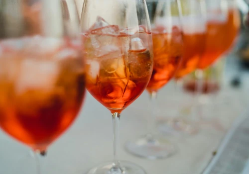 Za gorąco na piwo i Aperola? Lato testuje branżę alkoholi