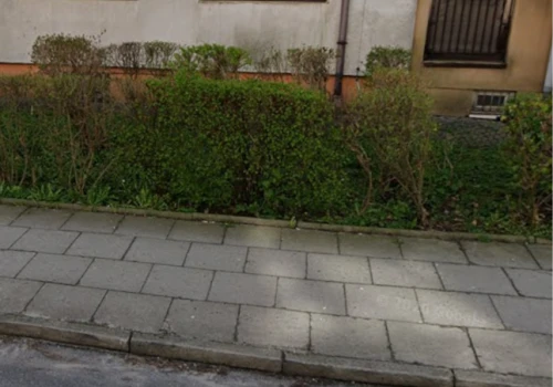 Rodzice z wózkami i osoby z niepełnosprawnościami mają problem na Bohaterów Warszawy