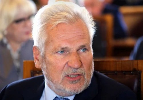 Kwaśniewski sprawił, że legenda z Nawrockim idzie na złom. 