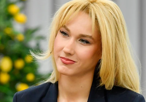 Polsko-amerykańskie życie Idy Nowakowskiej i jej bliskich. 