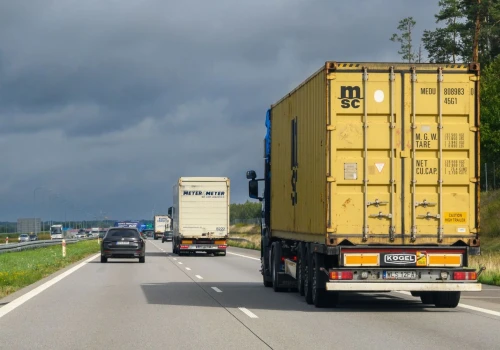 Kierowcy mają nowy obowiązek. Za brak tego w aucie kara nawet 12,3 tys. zł