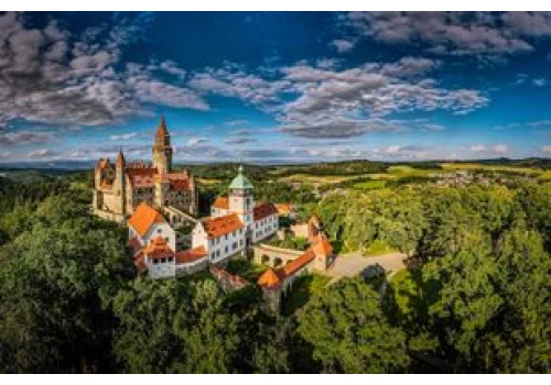 Opole: Wyjazd na ten zamek to dobry pomysł na wakacyjną wycieczkę. Potężna twierdza tuż za czeską granicą