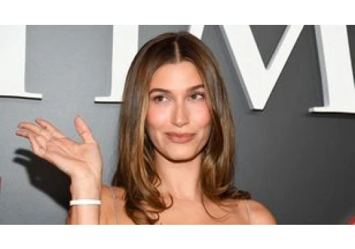 Ponętna Hailey Bieber zachwyca fanów, pozując w BIELIŹNIE: 