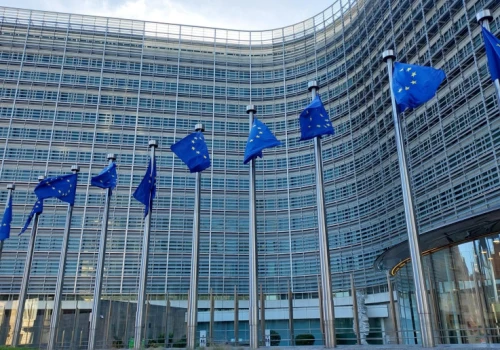 Komisja Europejska potwierdza: proponuje limit dopłat do 100 tys. euro