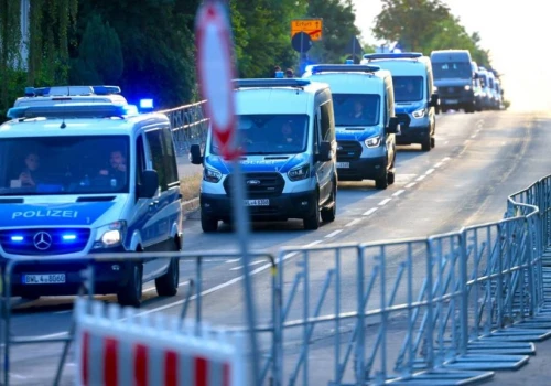 Starcia z policją podczas zjazdu AfD