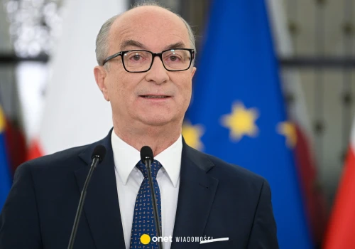 Włodzimierz Czarzasty złożył obietnicę. Renta wdowia ma mocno wzrosnąć