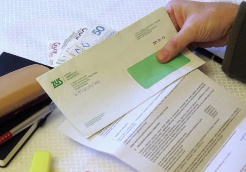 Senior wygrał z ZUS. Comiesięczny dodatek do emerytury to tylko początek, zyskał ponad 60 tys. wyrównania