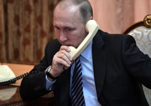 Trump i Putin odbyli długą rozmowę telefoniczną. Kreml: Propozycja z USA