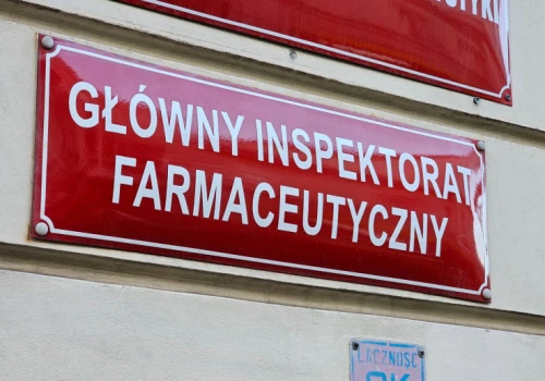 GIF wycofuje serię leku z całej Polski. Wskazano ryzyko