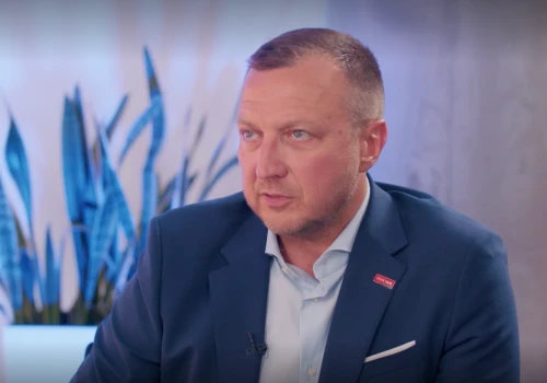 „Widzimy obrazek sukcesu, nie widzimy stresu i ryzyka”. Dariusz Gałęzewski o realiach biznesu