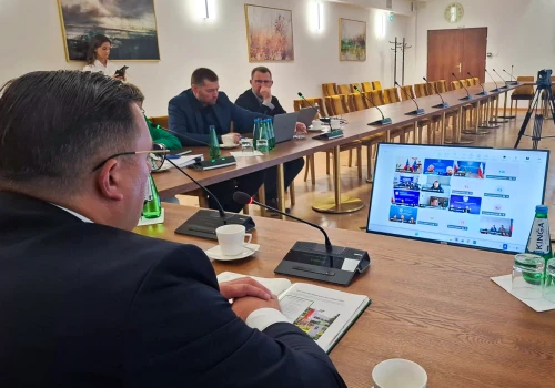 Upał zniszczył plony, a skup odmawia odbioru. Minister uruchamia spotkanie online i szacuje straty