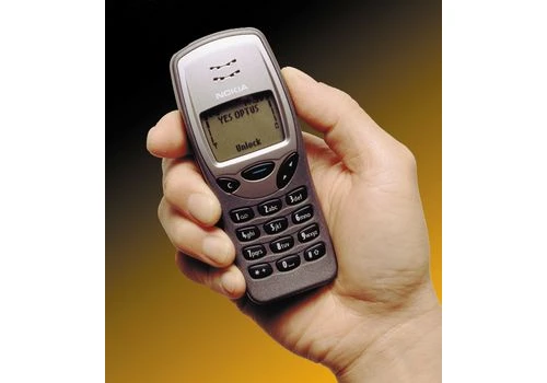 Legenda wraca do życia. Pasjonat buduje ulepszoną Nokię 3210