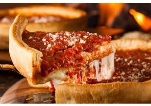 Włosi chwytają się za głowę, a Amerykanie są zachwyceni. Poznaj pizzę Chicago