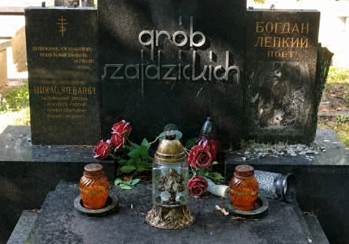 Dewastacja grobu ukraińskiego pisarza. Policja wyklucza jeden motyw
