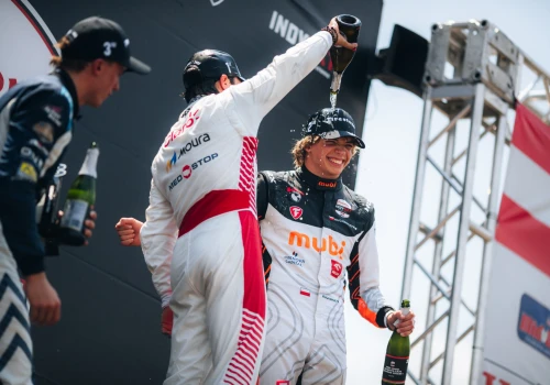Podium i heroiczna walka z awarią. Tymek Kucharczyk drugi w mistrzostwach po wyścigach na Mid-Ohio