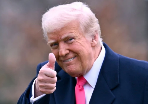 Tak, Donald Trump zarobił miliony na Hollywood (choć od lat wymierza w nie swoje działa)