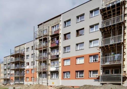 Ocieplili blok z wielkiej płyty. Zmiana w rachunkach za ogrzewanie była zaskakująca