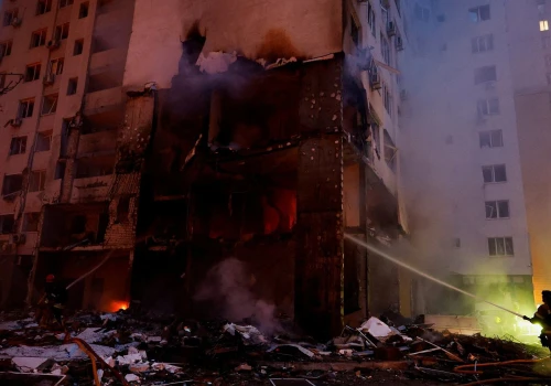 Rosyjski atak na Ukrainę uwięził ludzi pod gruzami. Polska poderwała myśliwce