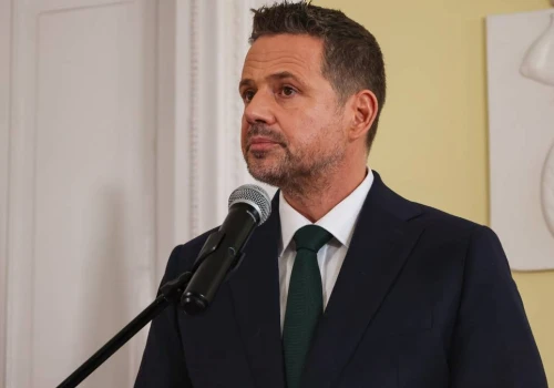 Rafał Trzaskowski do dymisji? Polacy zabrali głos ws. przyszłości prezydenta Warszawy