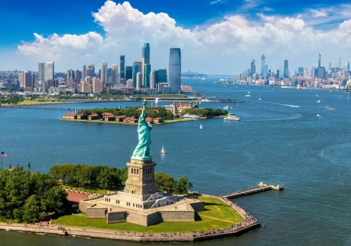 USA już nie są „cool”. Polacy nie chcą tam wyjeżdżać