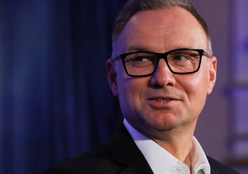 Andrzej Duda i jego nowe Porsche. Gądek: chce pokazać, że coś mu się w życiu udało