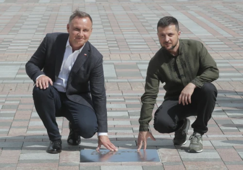 Afera z uzbrojeniem dla Ukrainy: Rząd odtajni wszystkie donacje dla Ukrainy w latach 2022-2026. Rzecznik prezydenta: To nie jest dobra decyzja