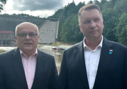 Politycy PiS na zaporze w Pilchowicach oceniali skutki katastrofy ekologicznej