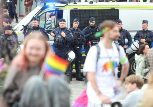Drag queens posunęły się za daleko? Policja interweniowała po Marszu Równości