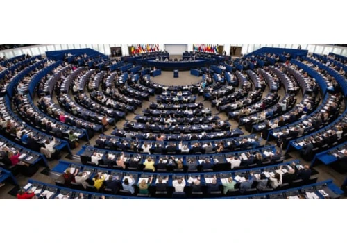Skrajnie prawicowa partia europejska może stracić unijne pieniądze. Jutro głosowanie