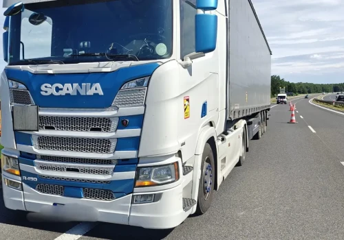 Metamfetamina i lawirowanie zestawem po S3 – jakie konsekwencje spotkają kierowcę?