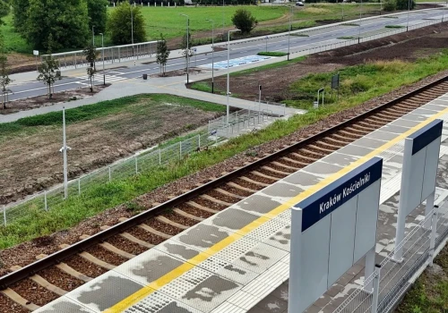 140 aut zaparkuje przy stacji Kraków Kościelniki. Otwarcie we wrześniu (Galeria)