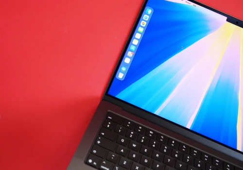 Podwyżki cen MacBooków pomogą zepchnąć globalny rynek laptopów o 13,6%