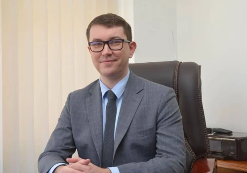 W WFOŚ w Olsztynie 33-letni prezes zarabia więcej niż prezydent RP. Tak działa urząd od Czystego Powietrza