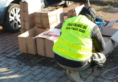 4 mln paczek papierosów i 140 ton tytoniu. Grupa przestępcza rozbita