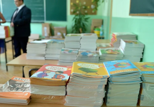 Wybór dyrektora prawie jak konklawe. Włodarze chcą wejść do komisji konkursowych