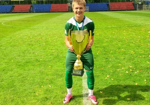 Zaczynał jako czterolatek. Młody piłkarz z Borowa sięga coraz wyżej