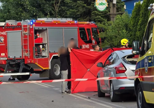 Śmiertelny wypadek w Stoku Lackim. Motocyklista zginął po zderzeniu z fordem