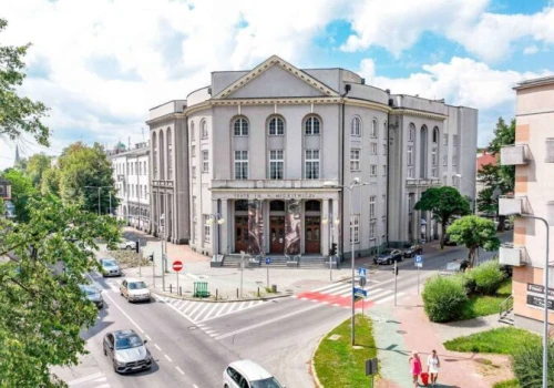 Teatr w Częstochowie ma oferty pracy. Szuka osób do pracy za kulisami