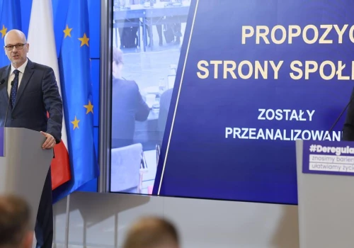 Moderna i szczepionka na raka, kto dominuje w Polskiej Strefie Inwestycji i deregulacja 2.0 (Najważniejsze informacje dnia)