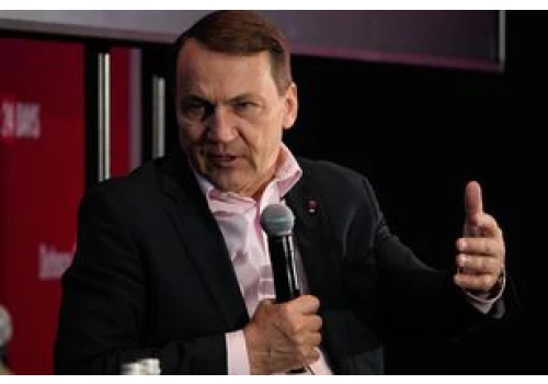 Sikorski w CNN. Ostrzega przed prowokacją Rosji i mówi o USA