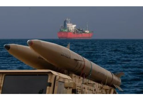 Iran zaatakował w cieśninie Ormuz. Rakiety uderzyły w dwa statki