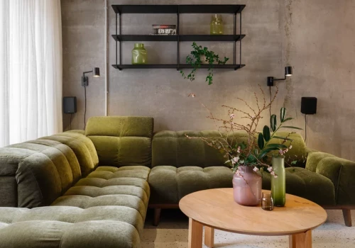 Czas koloru. Sofa wychodzi z cienia – gorący trend 2026/2027