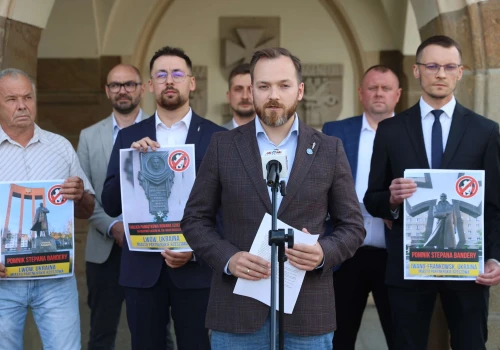 Ruch Narodowy w Rzeszowie chce zerwać współpracę z ukraińskimi miastami i wprowadzić darmowe bilety dla żołnierzy